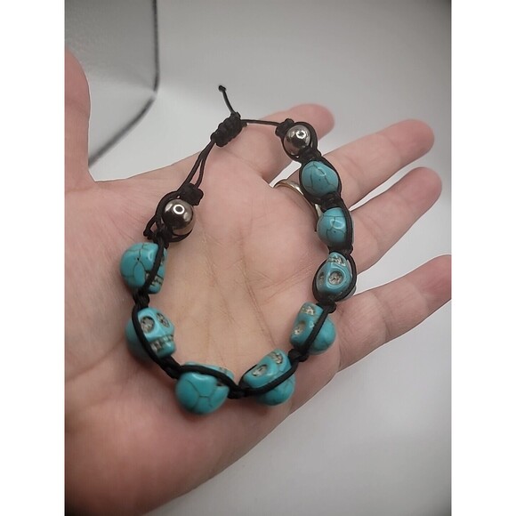 Howlite Turquoise Skull Bracelet Black Adustable Silver Tone Jewelry Costume - Picture 4 of 10